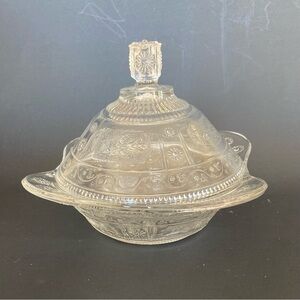 Vintage Willow Oak Early American Pattern Glass Compote Bowl with lid